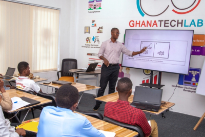 ghana-tech-lab-stimule-les-innovations-technologiques-et-favorise-la-transformation-numerique-du-pays