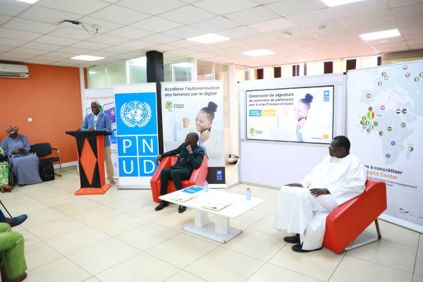 Mali : Orange s’allie au PNUD pour former 3 000 jeunes au numérique