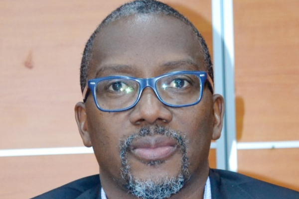 herve-hounzandji-elu-president-d-internet-society-chapitre-du-benin