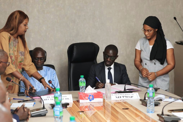 Sénégal : l’UN-CK s’engage à former les agents de l’Etat au numérique