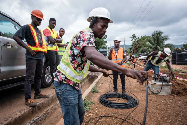 la-guinee-a-deja-investi-plus-de-200-millions-pour-porter-son-reseau-de-fibre-optique-a-4-400-km