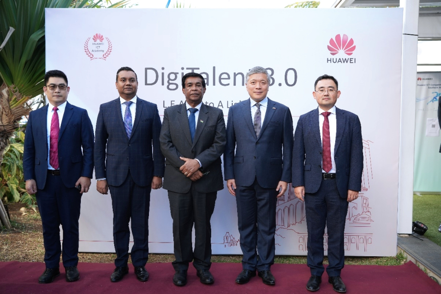 maurice-huawei-s-engage-a-former-4-000-personnes-supplementaires-en-tic